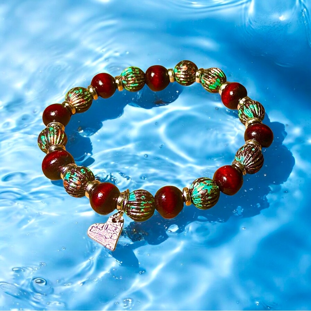 Cute bracelet with heart